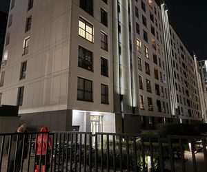 Antyterroryści na Grzybowskiej. Pilna akcja policji, jedna osoba zatrzymana