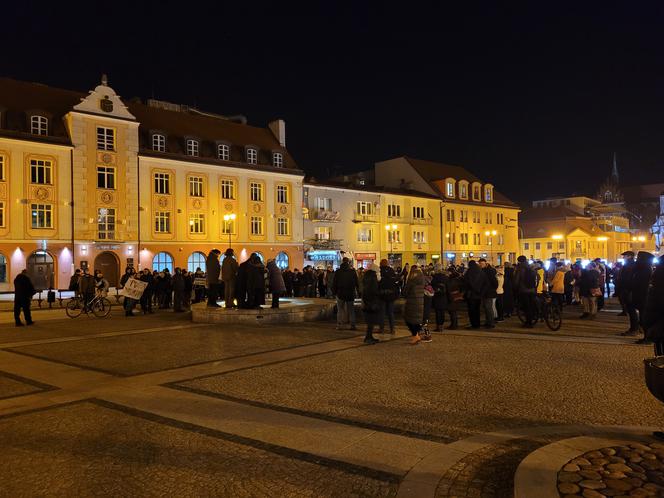 Manifestacja antywojenna na Rynku Kościuszki w Białymstoku [1.03.2022]