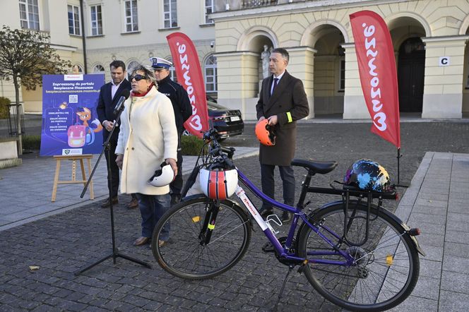 Rośnie liczba wypadków z udziałem hulajnóg. Radni Mazowsza apelują do dzieci i młodzieży: „Noście kaski i odblaski!”