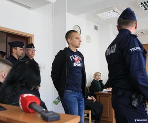 „Siedział ogłuszony w samochodzie”. Kolejna rozprawa ws. tragicznego wypadku na Trasie Łazienkowskiej w Warszawie