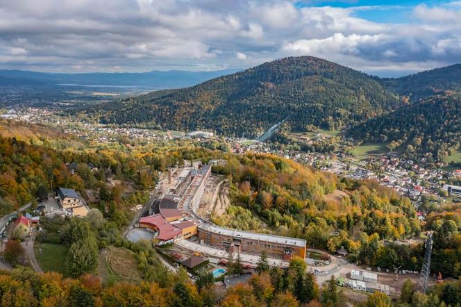 Mercure Szczyrk Resort to dawny PRL-owski hotel Orle Gniazdo, który przeszedł niesamowitą metamorfozę