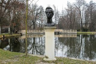 Zespół pałacowo-parkowy w Radziejowicach