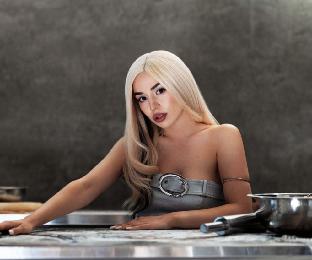 Ava Max wraca z osobistą piosenką Spot A Fake. Taneczny hymn na jesień