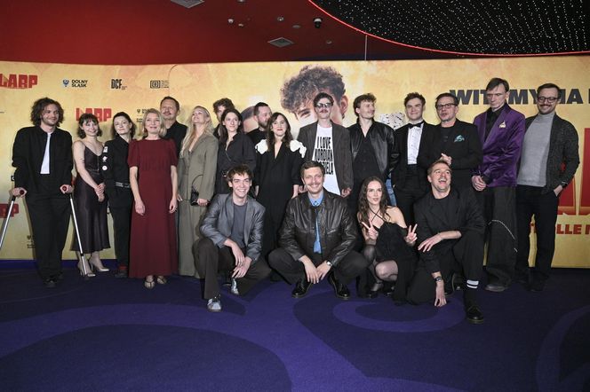 Premiera "LARP. Miłość, trolle i inne questy": Pawł Deląg z partnerką