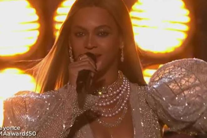 Beyoncei Dixie Chicks na CMA Awards 2016