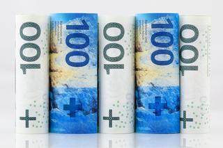 Ile kosztuje euro, dolar, frank, funt?