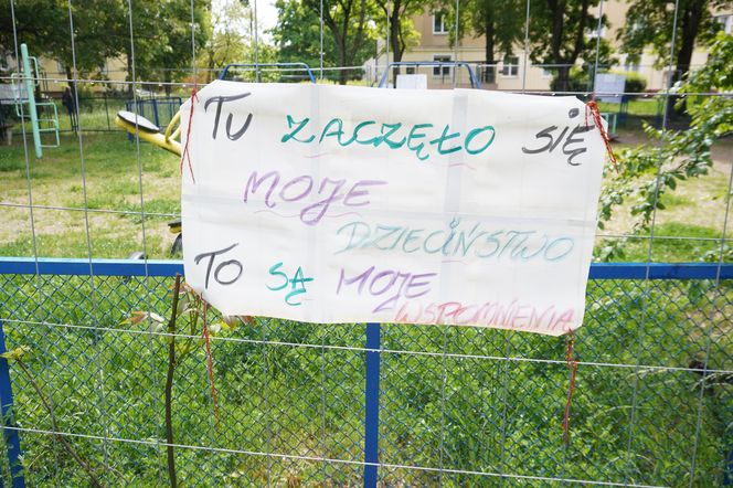 Ogrodzony plac zabaw na Winogradach