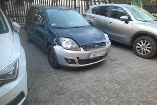 Auto z kradzionym zderzakiem