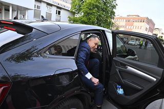 Karol Nawrocki przyjechał do TVP. Symboliczny gest i mocne wsparcie z zaplecza