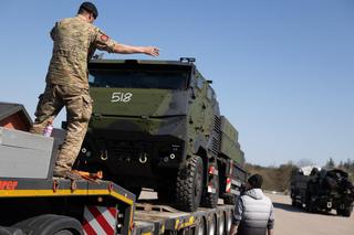 Armatohaubica Caesar 8x8 155 mm