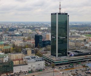 Marszałek zamknie najsłynniejszy hotel w Polsce? Urząd wstrzymuje usługi hotelarskie w wieżowcu w centrum Warszaw