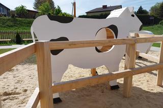 Plac zabaw przy Centrum Kultury Dawnej w Wysokiem w gminie Zamość 