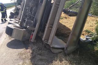 Przewrócona ciężarówka