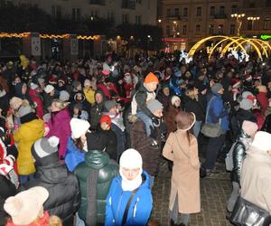 Parada Mikołajów i odpalenie choinki świątecznej w Kielcach