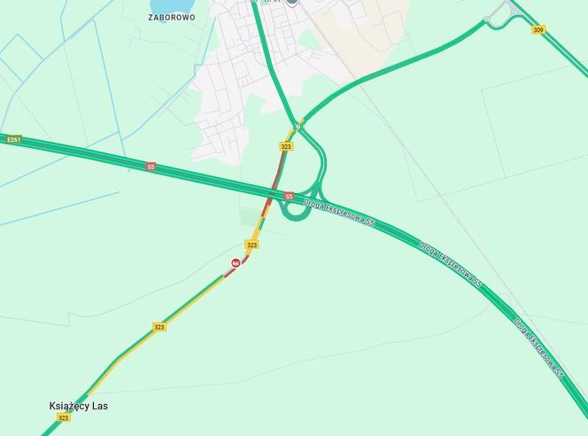 Starsze małżeństwo dachowało samochodem. Wypadek koło Leszna