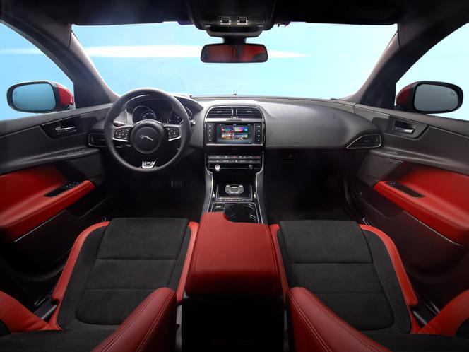 Jaguar XE S