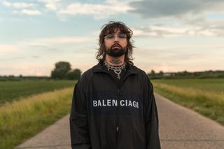 Chivas wydał nowy singiel. Oto „Prawie straciłem głos”!