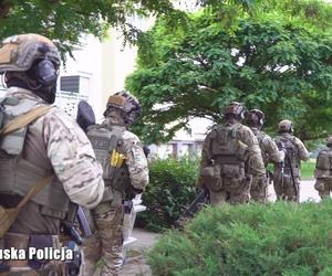 Policjanci robili zroganizowaną grupę przestępczą