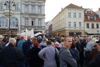 Protest mieszkańców ADM w Bydgoszczy. Ich czynsz to 10,80 zł za m2