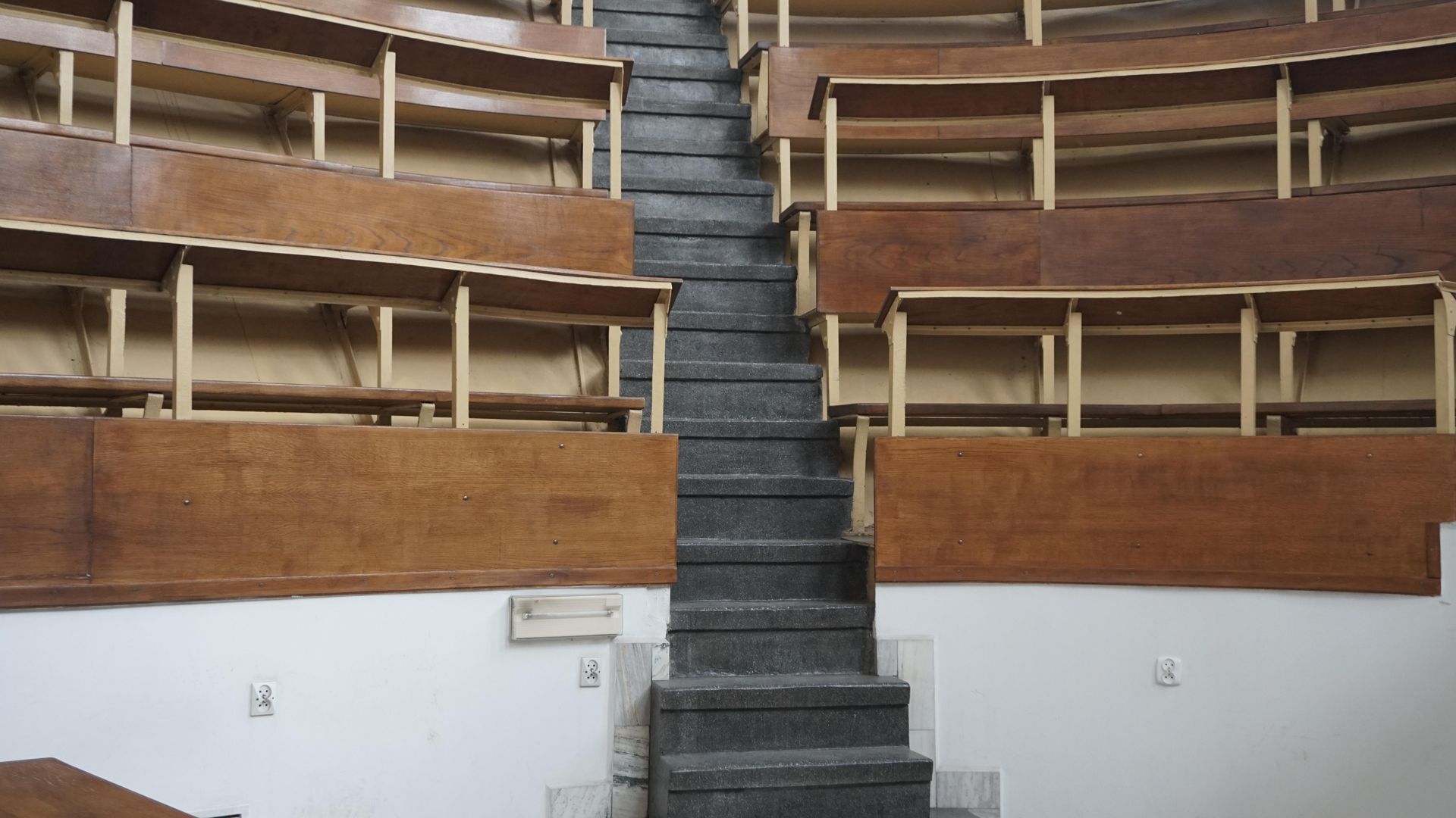 Szpital Uniwersytecki przy ul. Kopernika w Krakowie - XIX wieczna aula