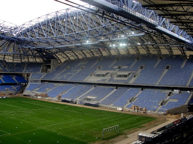 Stadion Lech Poznań, trybuny