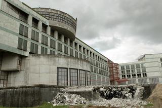 Trwa wyburzanie szkieletora