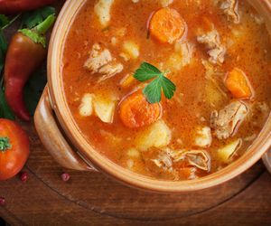 Zupa cygańska z kiełbasą - najsmaczniejszy  patent na zagospodarowanie resztek