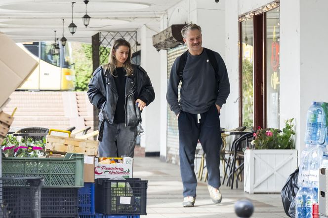 Grzegorz Damięcki i Magdalena Schejbal na spacerze