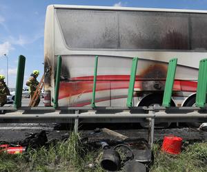 Autobus z dziećmi w środku zaczął się palić! Koszmar pod Warszawą