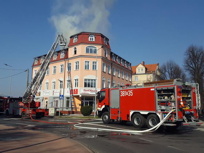 Pali się budynek Panoramy Leszczyńskiej w Lesznie