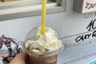 Budka z pączkami na Ursynowie