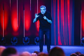 Abelard Giza - tak dziś wygląda popularny komik! Wiecie, kim jest z zawodu?