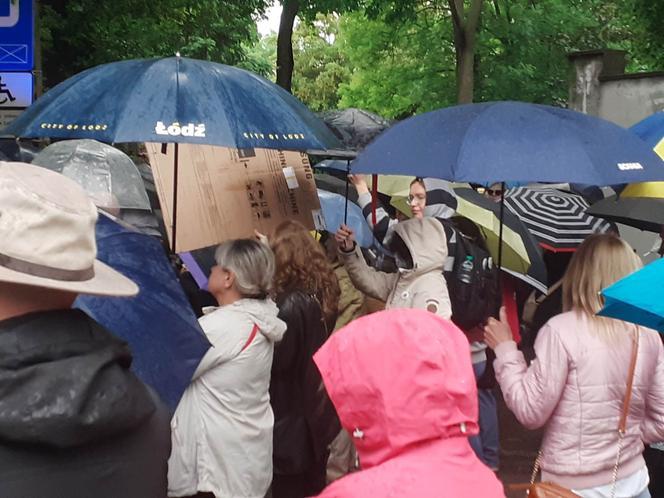 Protesty "Ani Jednej Więcej!" w całej Polsce. Kobiety wyszły na ulice po śmierci Doroty