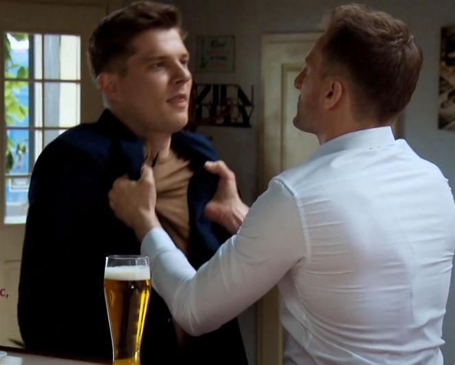 M jak miłość, odc. 1461: Janek (Tomas Kollarik), Bartek (Arkadiusz Smoleński), 