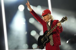 Dudziarze złożyli hołd formacji AC/DC i pobili... rekord świata. Zobaczcie to niezwykłe wideo 