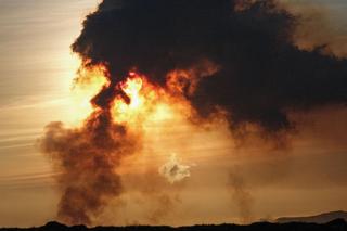 Horror na Islandii. Po erupcji wulkanu płoną domy, lawa dotarła do ewakuowanego miasteczka