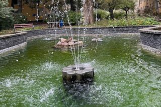 Lublin świętuje 65-lecie placu zabaw na LSM. Rakieta i gazik wciąż przyciągają dzieci