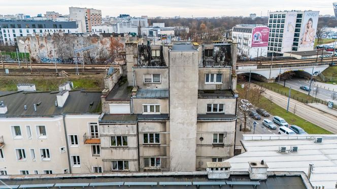 Kamienica na Mackiewicza 1 w Warszawie