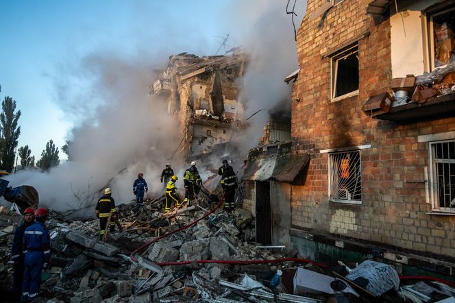 Do 23 wzrosła liczba ofiar śmiertelnych rakietowo-dronowego ataku Rosji na Kijów