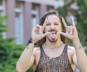 Michał Szpak chce łączyć ojcostwo z karierą w show-biznesie. Marzenia są silniejsze niż hejt
