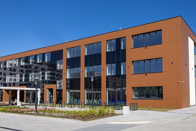 Szkoła Podstawowa nr 409 przy ul. Silnikowej 8A na Ursusie