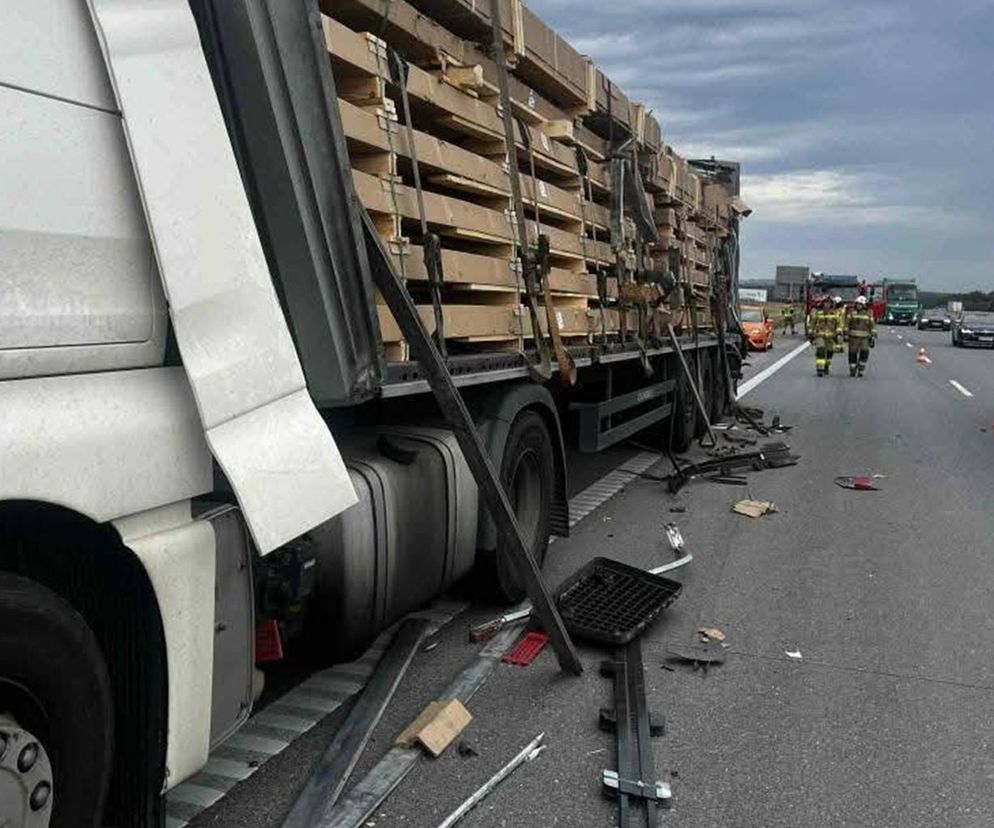 Wypadek na autostradzie A1. Zderzyły się ciężarówki