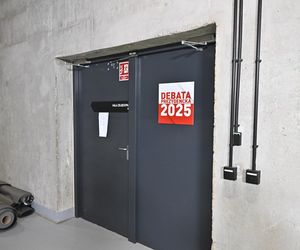 Ostatnie chwile przed debatą kandydatów