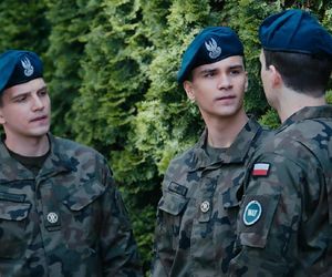 M jak miłość odc. 1887. Mateusz (Rafał Kowalski), Janek Winiar (Jakub Sirko), Tomek Kubicki (Chris Cugowski)