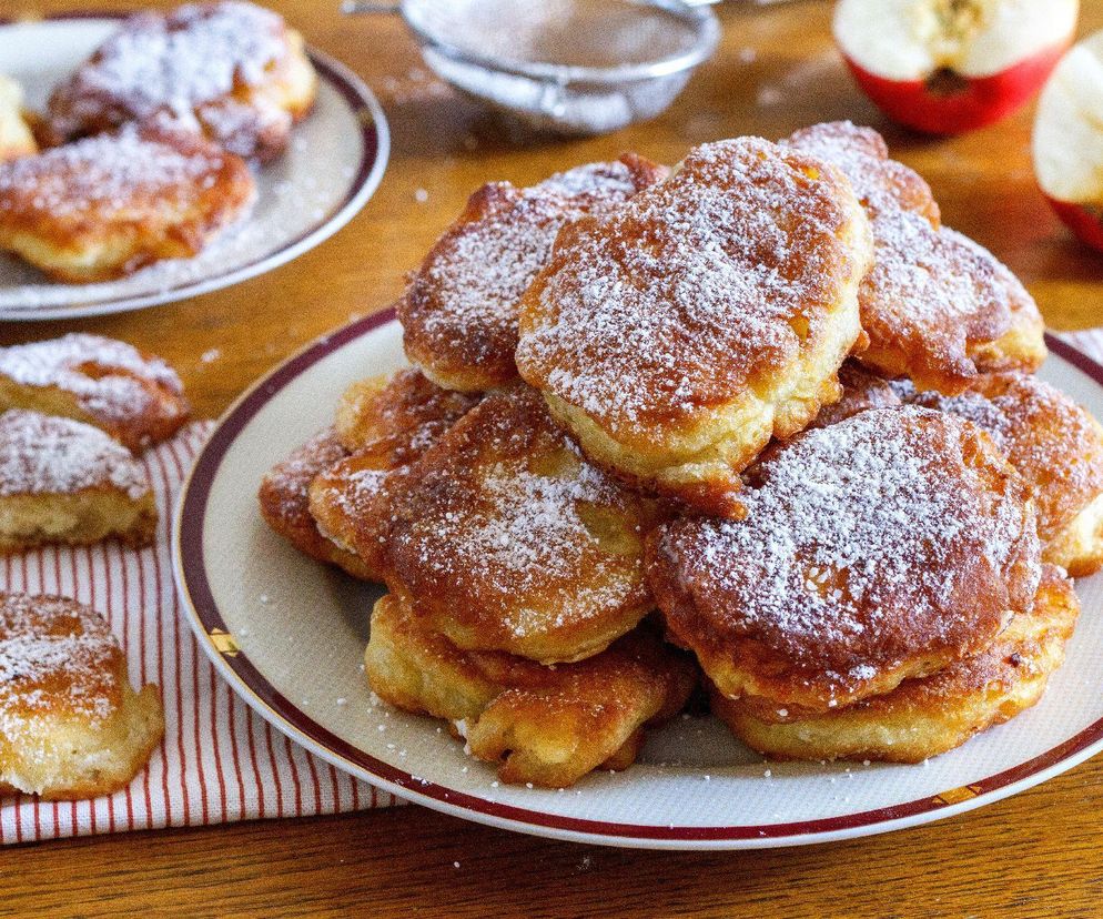 racuchy z serka wiejskiego i jabłka