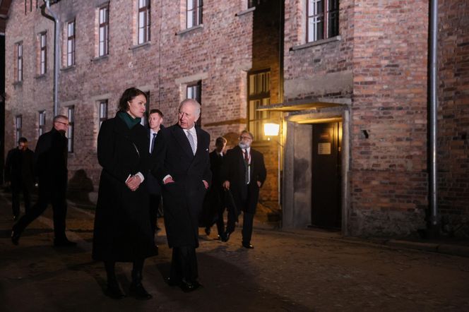 Karol III uczcił w Auschwitz pamięć ofiar Holokaustu