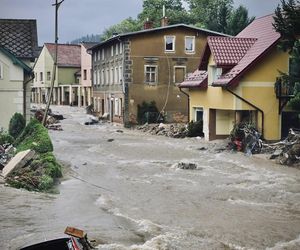 Powódź. Czechy, Chiny, Węgry, Karolina Północna, Brunswick, Myanmar, Niemcy.