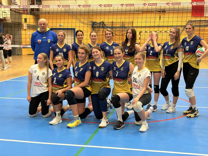 Siatkarki Stali Grudziądz przegrywają z AZS-em Bydgoszcz. Decydowały końcówki setów