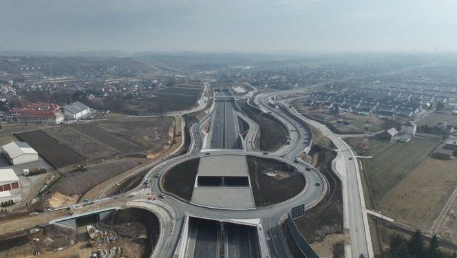 Tunel na Północnej Obwodnicy Krakowa zamknięty. Objazd w kierunku Warszawy