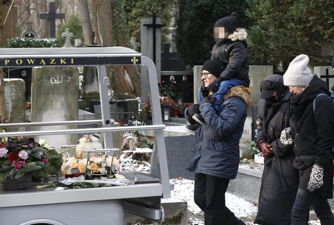 Rodzina i przyjaciele pożegnali Macieja Damięckiego. Aktor jednak  nie spoczął w Alei Zasłużonych